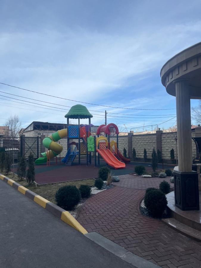 Апартамент Кристалл Bishkek Exterior photo